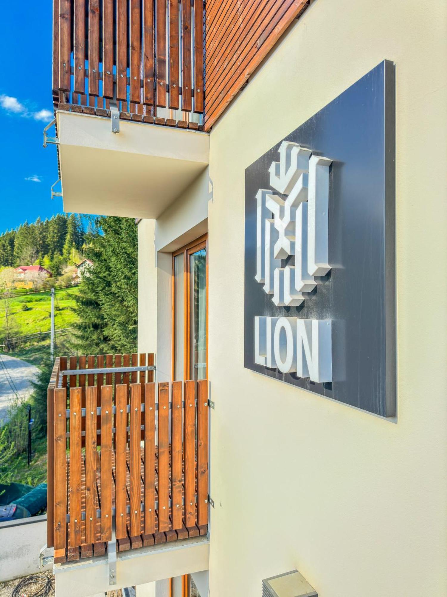 Lion Hotell Bukovel Eksteriør bilde